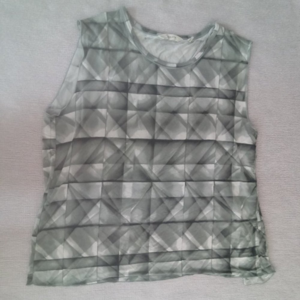 Athleta top